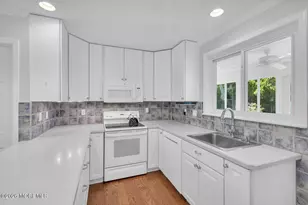 35 Hendrickson Pl, Fair Haven, NJ 07704 - Photo 12