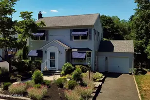 35 Hendrickson Pl, Fair Haven, NJ 07704 - Photo 2