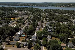 35 Hendrickson Pl, Fair Haven, NJ 07704 - Photo 4