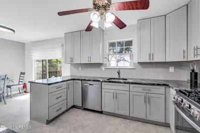 429 Rose Court, Lakewood, NJ 08701 - Photo 10