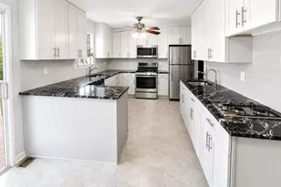 429 Rose Ct, Lakewood, NJ 08701 - Photo 2