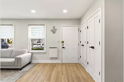 138 Stratford Place, Lakewood, NJ 08701 - Photo 6