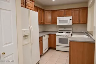 100 Viburnum Terrace, Red Bank, NJ 07701 - Photo 8