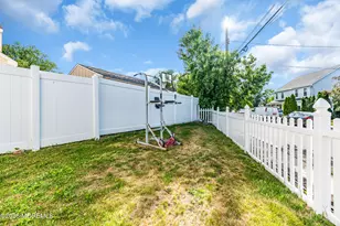 701 Beachview Ave, Union Beach, NJ 07735 - Photo 26