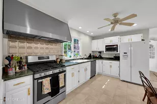402 Morgan Pkwy, Brielle, NJ 08730 - Photo 14