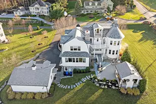 9 Beacon Hill Rd, Atlantic Highlands, NJ 07716 - Photo 2