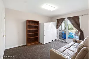 21 Kingsfield Dr, Lakewood, NJ 08701 - Photo 10