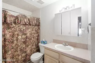 21 Kingsfield Dr, Lakewood, NJ 08701 - Photo 18