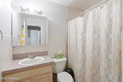 21 Kingsfield Drive, Lakewood, NJ 08701 - Photo 20