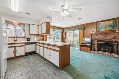 204 Pulaski Boulevard, Toms River Township, NJ 08757 - Photo 6