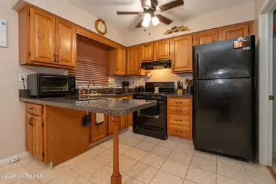 1035 Valley Stream Road, Toms River Township, NJ 08753 - Photo 10