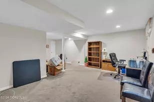 42 Crown Cir, Lakewood, NJ 08701 - Photo 40