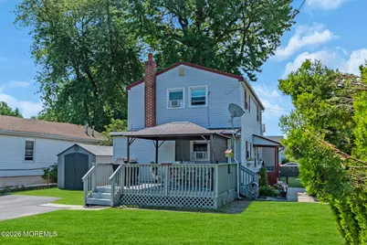 704 Monmouth Parkway, North Middletown, NJ 07748 - Photo 18