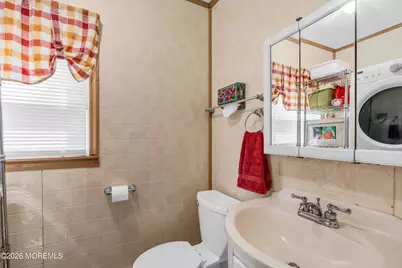 704 Monmouth Parkway, North Middletown, NJ 07748 - Photo 16