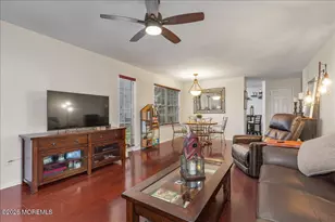 9 Evergreen Ct, Freehold, NJ 07728 - Photo 10