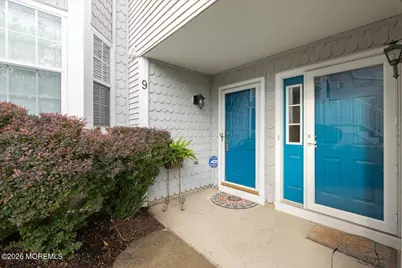9 Evergreen Court, Freehold, NJ 07728 - Photo 2