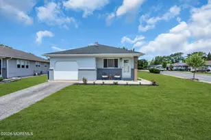 37 Oranjestad St, Toms River Township, NJ 08757 - Photo 4