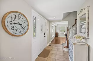 64 Livingston Ln, Manalapan Township, NJ 07726 - Photo 8