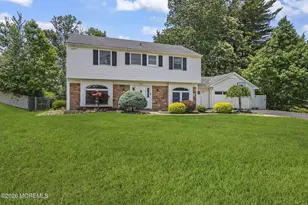 64 Livingston Ln, Manalapan Township, NJ 07726 - Photo 4