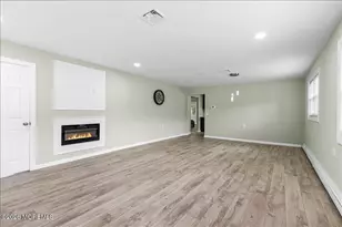 135 Biabou Dr, Toms River Township, NJ 08757 - Photo 4