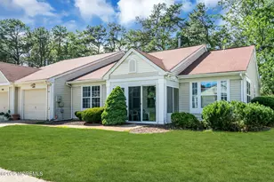 1206B Thornbury Ln, Manchester Township, NJ 08759 - Photo 2