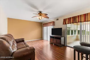 122 Maplecrest Dr W, Lakewood, NJ 08701 - Photo 18