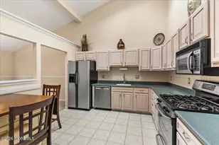 122 Maplecrest Dr W, Lakewood, NJ 08701 - Photo 10
