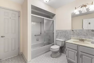 122 Maplecrest Drive W, Lakewood, NJ 08701 - Photo 26