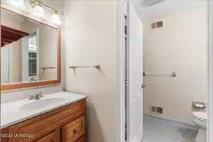 122 Maplecrest Dr W, Lakewood, NJ 08701 - Photo 22