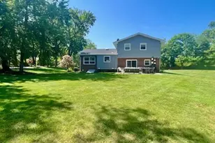 18 Hobart St, Marlboro Township, NJ 07746 - Photo 2