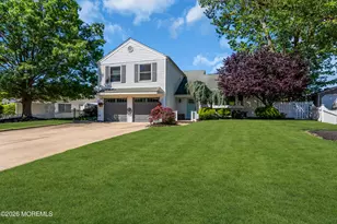 2 Kilrush Ct, Toms River Township, NJ 08753 - Photo 2