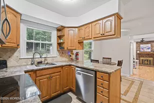 40 Eaglenest Rd, Freehold, NJ 07728 - Photo 12