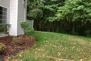 76 Foxwood Pl, Morganville, NJ 07751 - Photo 18