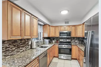211 Clubhouse Drive, Middletown, NJ 07748 - Photo 10
