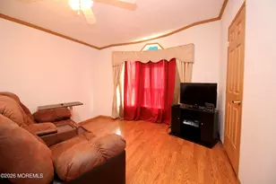 163 Field Pl, Freehold, NJ 07728 - Photo 18