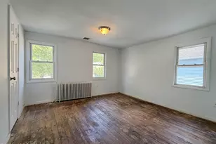 13 Willow St, Red Bank, NJ 07701 - Photo 8