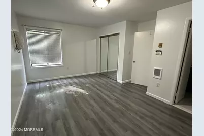 120 Amberly Drive #B, Manalapan Township, NJ 07726 - Photo 2