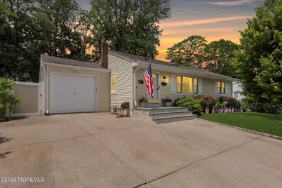 208 Martin Place, Middletown, NJ 07748 - Photo 40