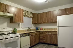 10 Whitecap Way, Brick, NJ 08723 - Photo 2