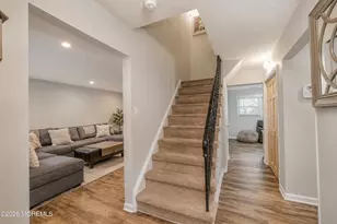 10 Violante Ct, Eatontown, NJ 07724 - Photo 4