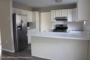 60 Perri Rd, Freehold, NJ 07728 - Photo 4