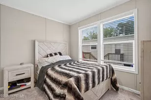 2 Justin Ct, Hazlet Township, NJ 07730 - Photo 12