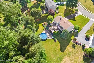 22 Meadowbrook Ln, Freehold, NJ 07728 - Photo 2