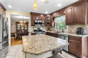 22 Meadowbrook Ln, Freehold, NJ 07728 - Photo 14