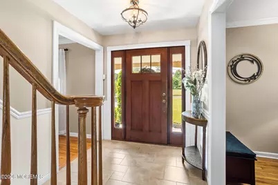 22 Meadowbrook Lane, Freehold, NJ 07728 - Photo 4