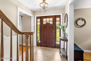 22 Meadowbrook Ln, Freehold, NJ 07728 - Photo 4