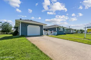 281 Harrington Dr N, Toms River Township, NJ 08757 - Photo 4