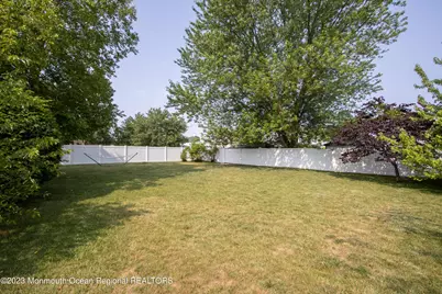 49 Williamsburg Drive, Tinton Falls, NJ 07753 - Photo 32