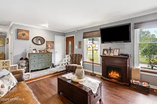 102 Susan Dr, Jackson, NJ 08527 - Photo 4