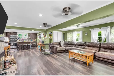 831 Palmer Avenue, Holmdel, NJ 07733 - Photo 2